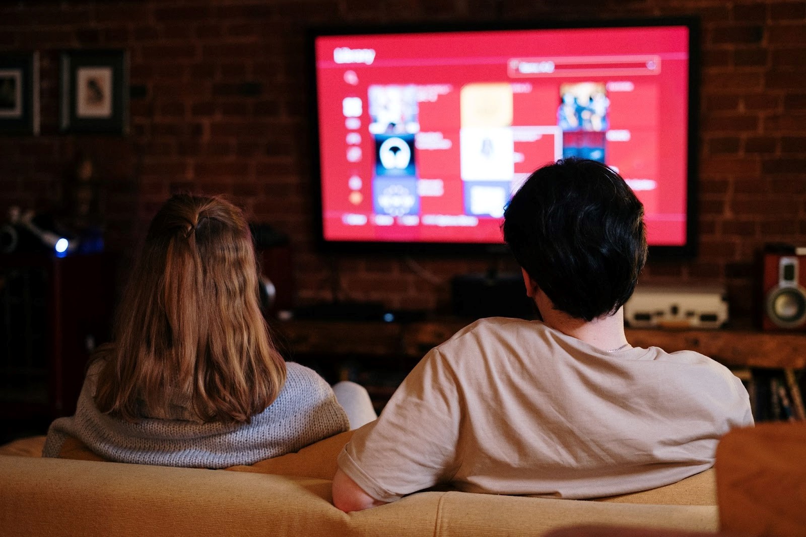 Uren plezant online tv kijken in huis dankzij isolatie